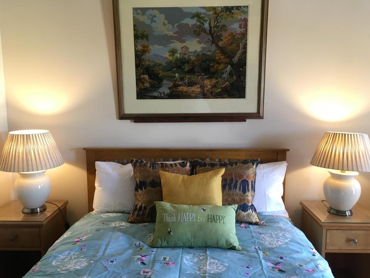 Neuadd Villa Llanwnen Екстер'єр фото