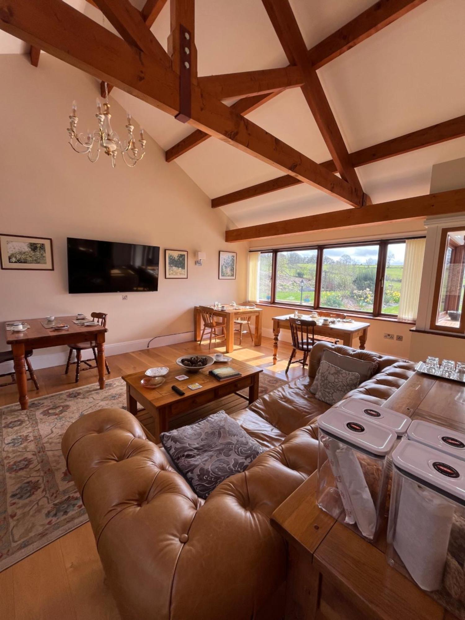 Neuadd Villa Llanwnen Екстер'єр фото